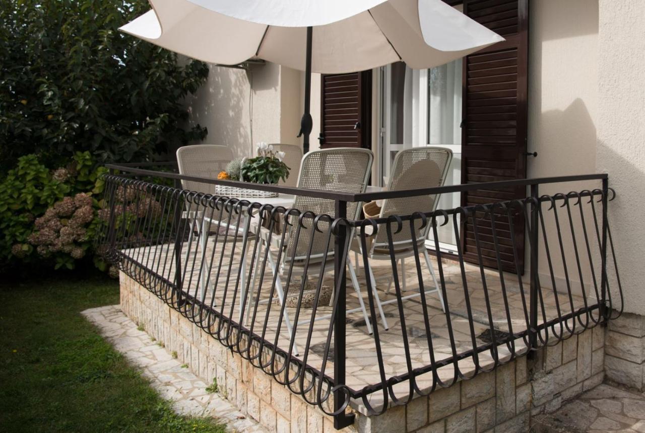 Apartments Sandra Poreč Eksteriør billede