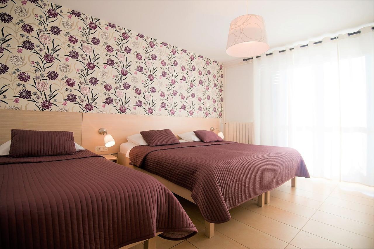 Apartments Sandra Poreč Eksteriør billede
